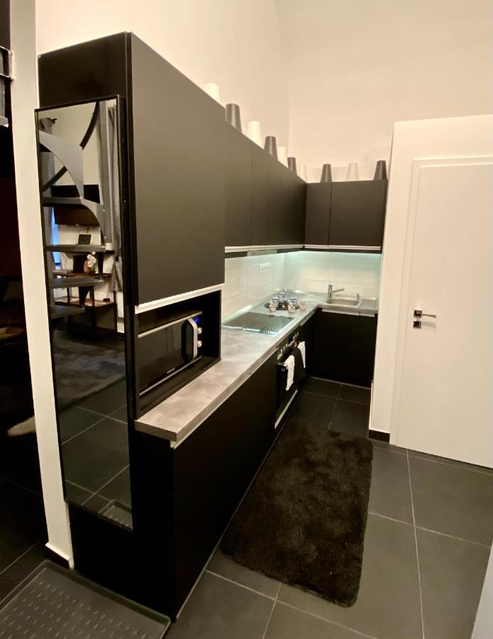 Kiraly Street , Stylish Apartment Boedapest Buitenkant foto