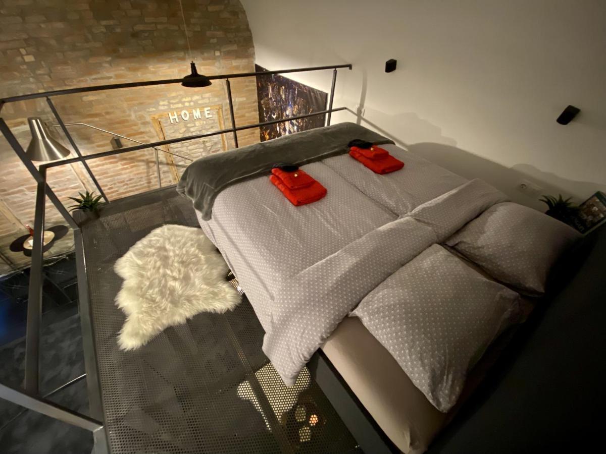 Kiraly Street , Stylish Apartment Boedapest Buitenkant foto
